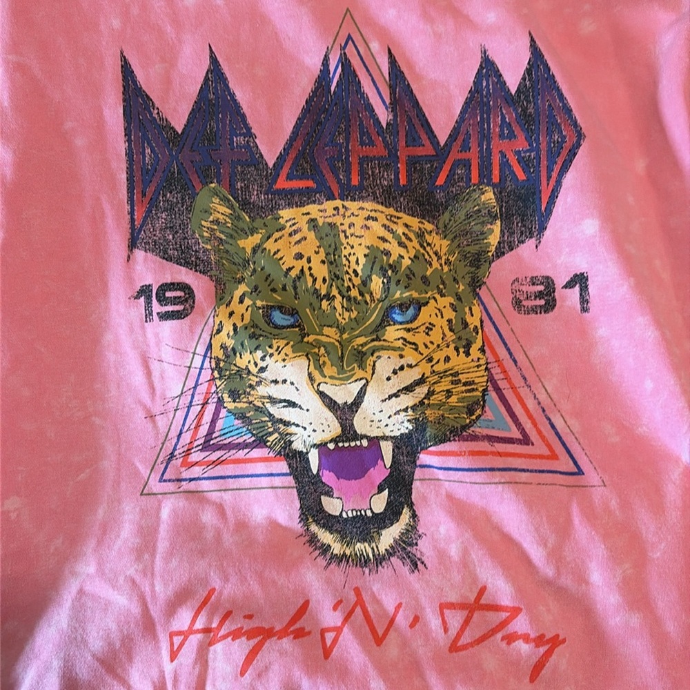Pink Def Leppard High N’ Dry 1981 Leopard Sweatshirt